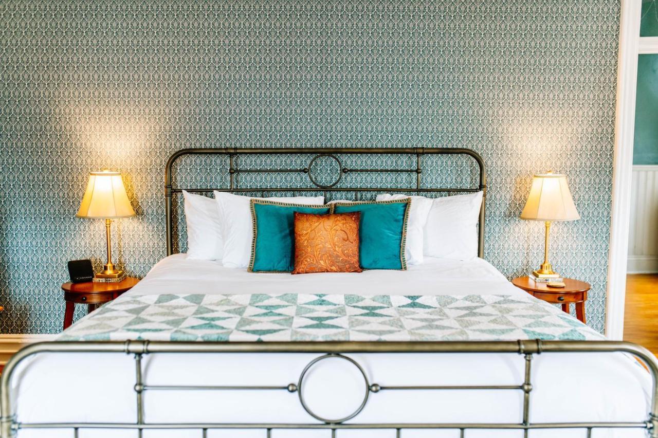 White House Hotel Hermann Luaran gambar
