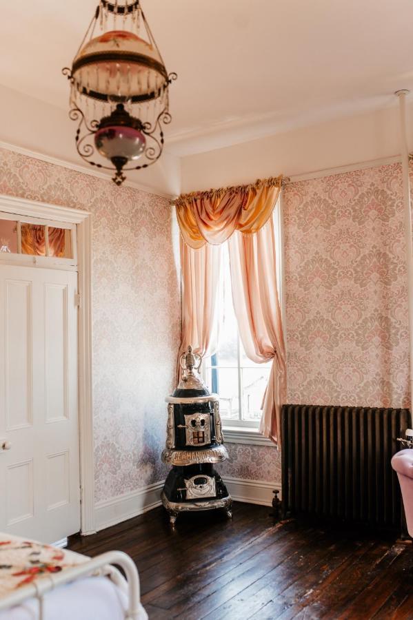 White House Hotel Hermann Luaran gambar